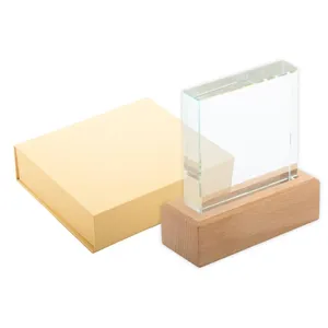 Trophée Rectofi personnalisable en verre et bois, trophées, médailles et plaques de merchandising haut de gamme - Product Image 2
