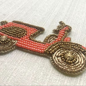 Llavero de Joyería Hecha a Mano con Piedras Preciosas Naturales Multicolores, Envuelto en Alambre de Plata de Ley con Rodio Negro - Product Image 1