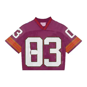 Camiseta de fútbol de malla transpirable con sublimación personalizada para hombres, ropa deportiva americana con bolsillos y cuello en V de diseño de gran tamaño recortada - Product Image 3