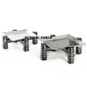 Bandeja Rectangular de Metal para Chocolates con Soporte de Madera, Diseño de Nácar, Elegante Tazón de Metal para Chocolates - Product Image 2