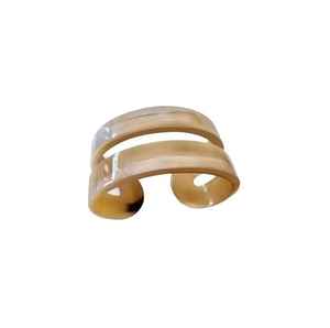 Bracelet en corne de buffle naturelle classique fait à la main pour femmes, meilleur bijou de mode personnalisé à bas prix - Product Image 1