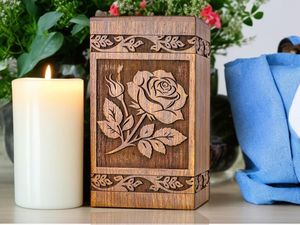 Urne funéraire en bois à finition naturelle |   Fait main |   Fabricant en gros - Product Image 1