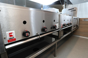 Camión de venta de pollo asado Fiat, vehículo comercial con equipo de barbacoa y asador, camión de comida para la venta - Product Image 2