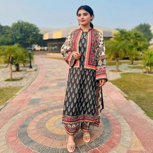 Colección de Salwar Kameez Pakistaní con Chaqueta Larga y Corta, Precio al por Mayor, Calidad Premium, Tela Karandi para Invierno, Impexpo RM Impexpo - Product Image 1