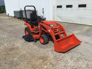 เครื่องตัดหญ้าแบบนั่ง BX261 - Product Image 3