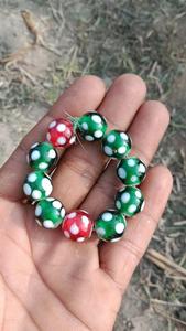 ลูกปัดแก้วสั่งทำได้มีขนาด6มม. พร้อมลวดลายและสีสดใสหลายสีให้เลือกเหมาะสำหรับการขายต่อ - Product Image 4