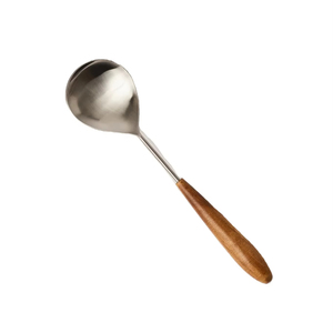 Cuchara redonda de acero inoxidable de plata Premium con mango de madera perfecta para hogares, cafeterías, fiestas de catering y uso diario en la cocina - Product Image 1