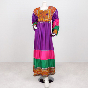 Traje tradicional paquistaní de 3 piezas Costura personalizada Vestido afgano hasta el suelo con decoración de encaje para bodas formales - Product Image 3