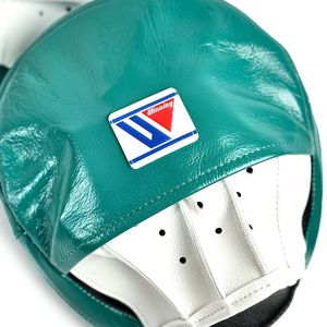 Fabricación de fábrica, manoplas de enfoque ganadoras hechas a medida, almohadillas de enfoque curvas de entrenamiento profesional, manoplas de boxeo personalizadas OEM - Product Image 6