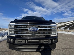 Opportunité de vente en gros, prix imbattable 2024 Ford F-550 Super Duty Lariat Power Stroke Dually 4x4 Hauler - Product Image 3