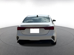 KIA FORTE LXS FWD 2023 USADO, Volante a la Izquierda/Derecha - Product Image 2