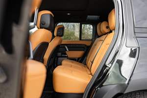 Land Rover Defender 110 V8 2024 Gasolina, Bajo Kilometraje - Product Image 5