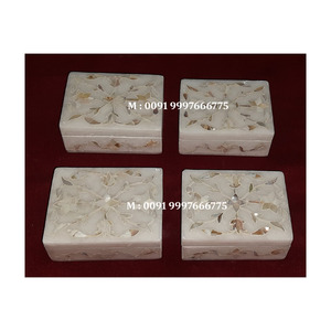 Hermosas Cajas de Regalo de Joyería Hechas a Mano con Mármol Blanco con Acabado Fino, Forma Rectangular Duradera con Incrustaciones de Nácar - Product Image 1