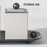 Ensemble de salle de bain quatre pièces en acier inoxydable et cuir, design moderne de haute qualité, articles sanitaires carrés blancs, accessoires de luxe pour la maison