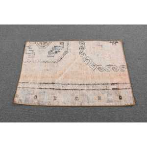 พรมตุรกีขนาดเล็ก 1.9x3.2 ฟุต (59x98 ซม.) พรมขนสัตว์สีขาวขอบวินเทจ - Product Image 3