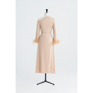 Venta caliente vestidos de mujer Formal Adela un hombro pluma Midi vestido Deknit espalda satén Georgette bolsas de papel Whiteant - Product Image 1