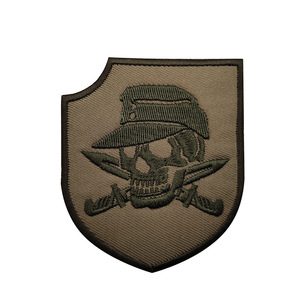 Crâne Pirate Broderie PVC Patch pour Badges Tactiques 3D Fer-Sur Rectangle Sergé Sac À Dos Veste Applique Crochet Boucle Conception - Product Image 1