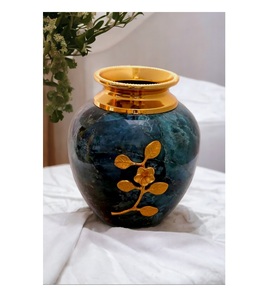 Nouvelle Arrivée Vase à Fleurs Moderne en Métal et Fer, Vase sur Pied Écologique, Taille, Forme et Couleur Personnalisables pour Usage Domestique et Commercial - Product Image 2