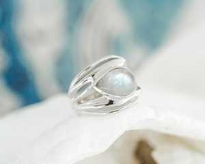 Anillo de declaración de piedra lunar arcoíris de plata de ley 925, anillos de joyería costera, regalo de piedra natal de junio para novia, esposa, ropa de amor - Product Image 2