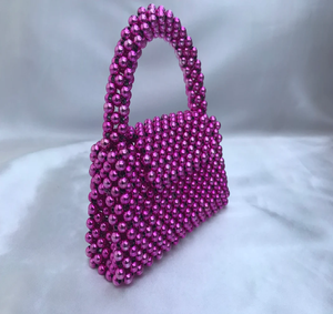 Sac à bandoulière glamour en perles de cristal argenté avec une poignée supérieure incurvée et une chaîne argentée détachable assortie, à prix de gros. - Product Image 4