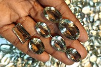 Vente en gros de pierres précieuses en améthyste naturelle à 100%, cabochon facetté, de haute qualité, ovale, pour la fabrication de bijoux, pierres précieuses en vrac, différentes formes et tailles