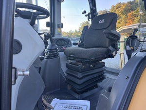 Chargeuse-pelleteuse Caterpillar CAT420F d'occasion de haute qualité, moteur CAT, modèle 2024, capacité de charge nominale de 7 tonnes, pompe à engrenages haute efficacité - Product Image 5