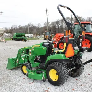 เครื่องตัดหญ้าแบบนั่งขับ JohnDeere X758 ไฟฟ้า 4x4 ปี 2024 คุณภาพสูง ไร้สาย เครื่องยนต์ 4 จังหวะ พร้อมชิ้นส่วนเครื่องยนต์หลัก - Product Image 3