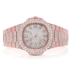 Montre élégante artisanale en acier inoxydable à quartz et diamant Moissanite avec bracelet lisse et finition brillante pour choix de cadeau de fête de mariage - Product Image 1