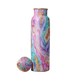 Bouteille en cuivre imprimée artistique bleu royal avec ensemble de verres assortis pour la santé ayurvédique et le style élégant d'hydratation à la maison - Product Image 2