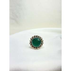 Bague en argent platine 925 avec pierre précieuse taille émeraude, bijou délicat pour tous les jours, plaqué rhodium, certifié GRS - Product Image 1