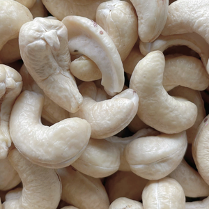 Vente en gros de noix de cajou crues bon marché WW240 noix de cajou noix de cajou WW180, WW240, WW320 SANTIGO délai d'exécution court - Product Image 1