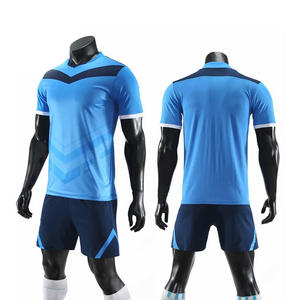Uniforme de fútbol personalizado de alta calidad, pantalones cortos de Jersey de transferencia de calor, 100% poliéster, secado rápido, transpirable, presenta su propio diseño - Product Image 4