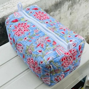 กระเป๋าเครื่องสำอางลายดอกไม้แนววินเทจสำหรับผู้หญิงกระเป๋าใส่ของใช้ในห้องน้ำมีซิปกระเป๋าจัดระเบียบสำหรับใช้อเนกประสงค์ - Product Image 2