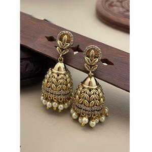 Boucles d'oreilles Jhumka plaquées or fantaisie pour fête de mariage et tenues traditionnelles Boucles d'oreilles Jhumka traditionnelles royales pour femmes - Product Image 1