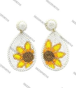 Pendientes Colgantes Florales de Aleación con Cuentas de Girasol Coloridas Hechos a Mano al por Mayor, Joyería de Alta Calidad para Mujer - Product Image 1