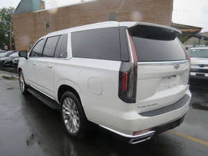 Cadillac Escalade ESV 2024 USADO EN EXCELENTES CONDICIONES - Product Image 3