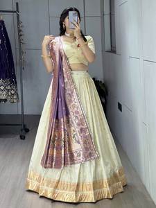 Lehenga Choli en soie Paithani violette pour femmes avec dupatta tissé, tenue ethnique indienne - Product Image 3