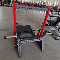 Machine à fentes d'aine robuste avec coussin de hanche et plaque antidérapante pour l'entraînement de force en salle de sport commerciale