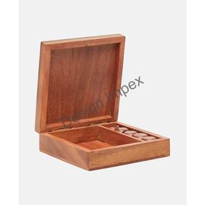 Boîte décorative en acacia véritable avec dés, finition naturelle, écologique, boîte personnalisée pour accessoires cadeaux promotionnels - Product Image 3