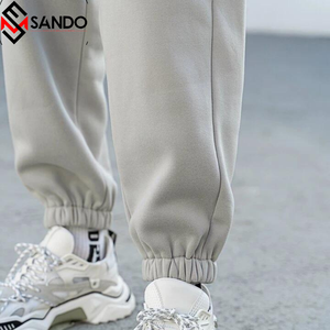 Pantalón de chándal de algodón elástico de cintura media para hombre, transpirable, para gimnasio, para correr, a prueba de viento, informal, sostenible, servicio OEM - Product Image 3