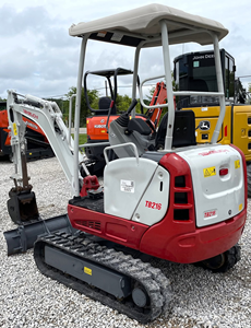 LIVRAISON GRATUITE TAKEUCHI TB216 MINI-EXCAVATRICE 24HP DIESEL ÉQUIPEMENT ROPS ÉTANCHE BOUCHEON DE BOUCHEURS APPROUVÉ EPA CE HYDRAULIQUE AUXILIAIRE 2 VITESSES PLC NEUF - Product Image 3