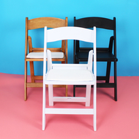 Vente en gros de chaises de jardin pliantes gladiateur blanc en plastique pp avec protection UV pour mariage