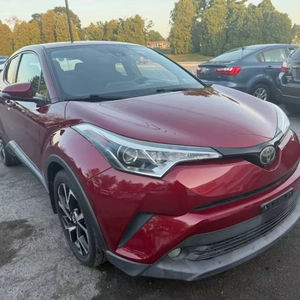 2018 T * oyota C-HR XLE d'occasion - Product Image 1