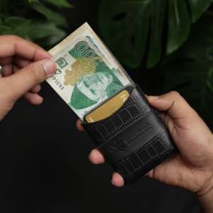 Portefeuille multifonctionnel unisexe en cuir de vachette pleine fleur noir effet crocodile WF Leathercraft No.101 tout-en-un - Product Image 5