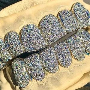 Dientes de plata 925 de alta calidad Grillz 14K oro blanco personalizado Iced Hip Hop VVS Moissanite dientes de diamante para hombres chapado en oro - Product Image 5