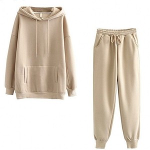 Conjunto Deportivo de Terciopelo de Manga Corta y Corte Regular para Mujer Juicy Coutour, 2 Piezas, Personalizable con Logotipo, Gamuza de Lujo 2026 - Product Image 6