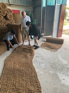 VENTA ENTERA ROLLO DE MALLA DE COIR ROLLO DE RED DE COIR MANTA DE CONTROL DE FIBRA DE COIR DE LOTO AZUL VIETNAM - Product Image 6