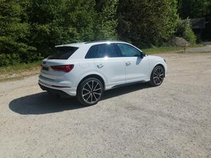 Audi RSQ3 AHK Matrix Panorama TFSI Quattro 600 CV, sièges en cuir, toit ouvrant panoramique, phares LED, automatique, occasion, modèle 2024 - Product Image 2