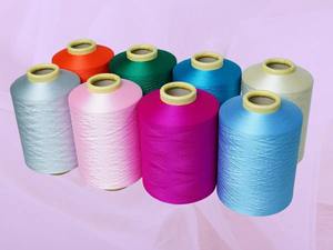 เส้นด้ายโพลีเอสเตอร์เนื้อนุ่มลายซิม300/96เกรดพรีเมี่ยมเป็นมิตรกับสิ่งแวดล้อมสำหรับใช้ในเสื้อผ้า - Product Image 3