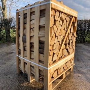Leña Premium Seca en Horno: Roble, Haya, Fresno, Abeto, Abedul - Leños para Estufa Listos para Quemar en Venta - Product Image 1